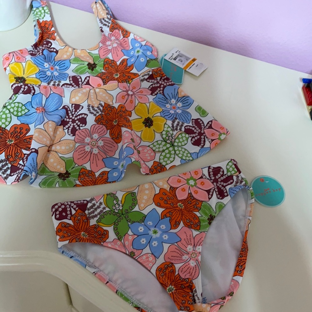 NWT Girl’s Copper key flower print Tankini 6X